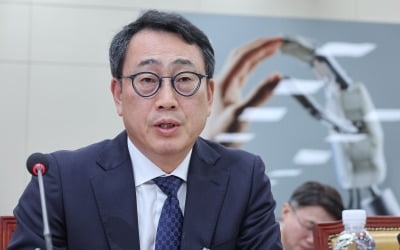[속보] SKT "가입자 250만명 이탈 및 위약금 2500억 예상"