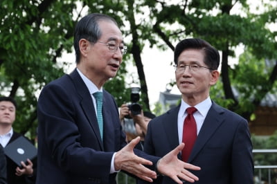 김문수·한덕수 신경전 '생중계'…韓 '발끈'한 순간은