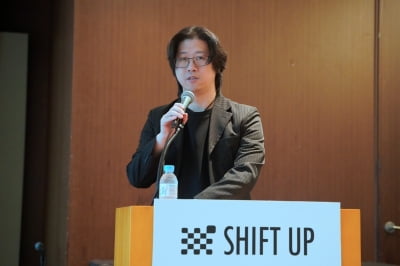 "시프트업, 하반기엔 시장 관심 못 받을 전망…목표가↓"-하나