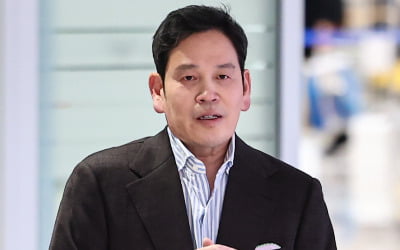 "가족 루머 도 넘었다"…정용진, 사이버렉카에 '강력 대응'
