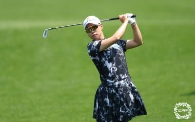 4.5m 버디로 쐐기...정윤지, 3년 만에 통산 2승