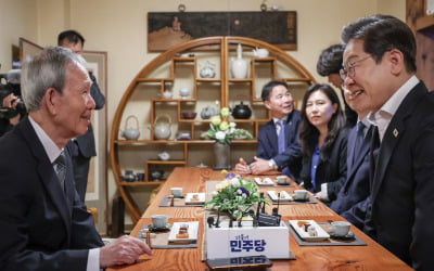'진짜 친명' 72명 전수 분석…'이재명 사람들' 발간