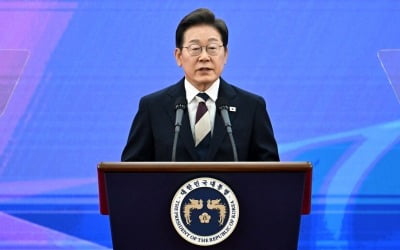 이재명 취임 첫날 대법관 증원법 처리 방침…사법부 개편 속도전