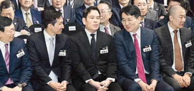 한진칼 기획펀드로 '지분 9%' 베팅한 조원태 우군들 "고민되네"
