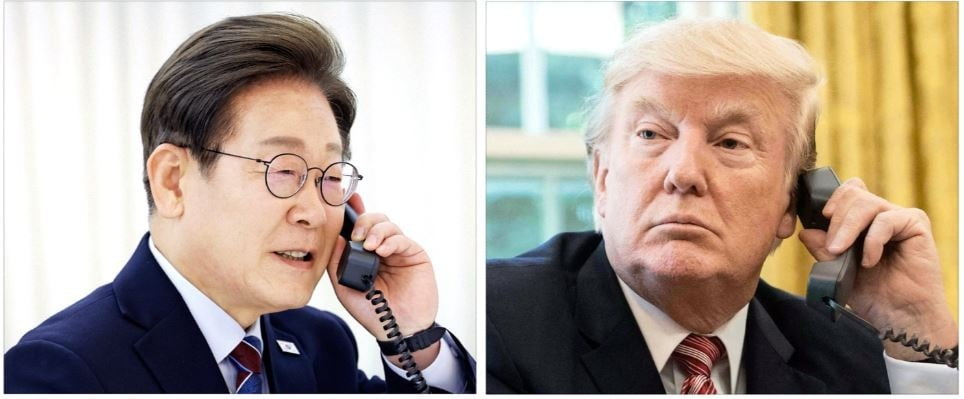 < 한·미 정상 대화 채널 복원 > 이재명 대통령이 6일 저녁 서울 한남동 관저에서 도널드 트럼프 미국 대통령과 통화하기 위해 전화기를 들고 있다. 이 대통령은 이날 오후 10시부터 약 20분간 트럼프 대통령과 통화하며 한·미 동맹과 관세 등을 논의했다. 트럼프 대통령이 지난 1월 취임한 이후 한국 대통령과 통화한 것은 이날이 처음이다. 오른쪽 사진은 ﻿2017년 트럼프 행정부 1기 당시 통화하는 모습. 김범준 기자/AFP연합뉴스