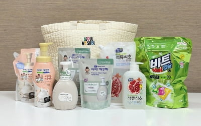 "삼둥이 축하 세제·바디워시 받아가세요"