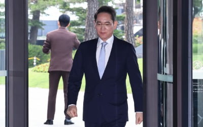 이재용, 삼바 송도사업장 방문…호실적 '바이오' 챙기기