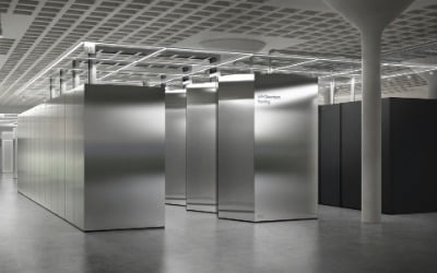"세계 최초 '오류 내성' 양자컴 만들겠다"…IBM, 양자컴 로드맵 공개