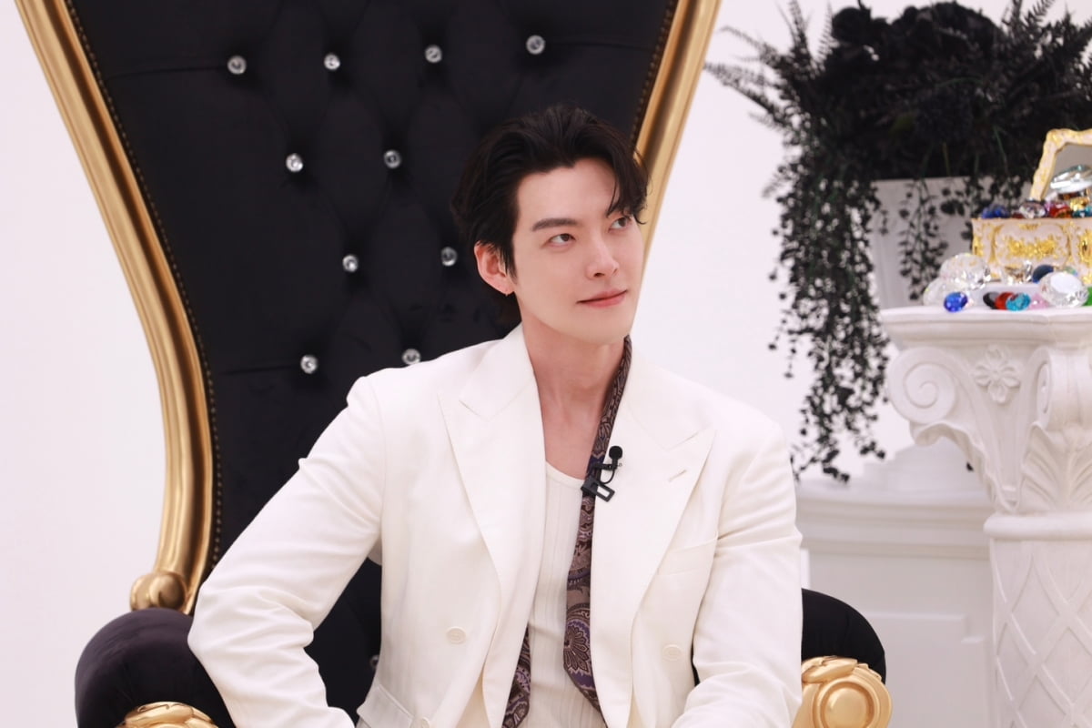 '원조 홍석천픽' 김우빈, '보석함' 출격