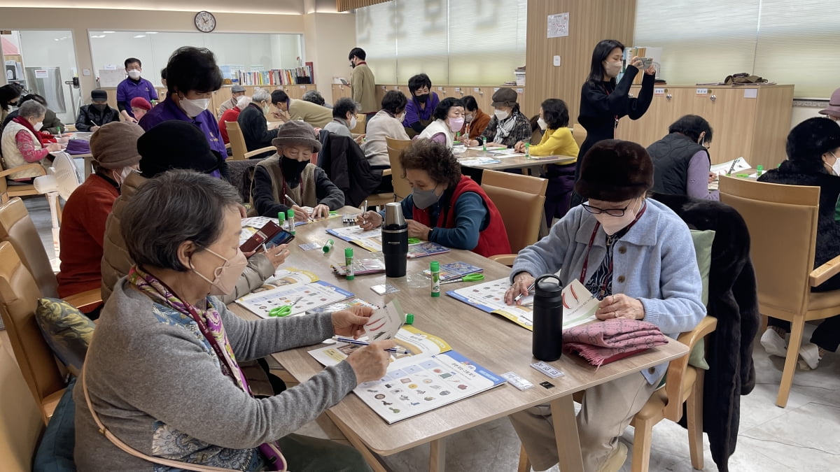 "K실버타운이 돈 된다"...국내외 리츠 큰손들 투자 '러시' [집코노미-집 100세 시대]