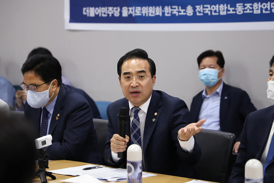 민주 박홍근 "정당법 개정안 통과시켜 국힘 해산 나서야"