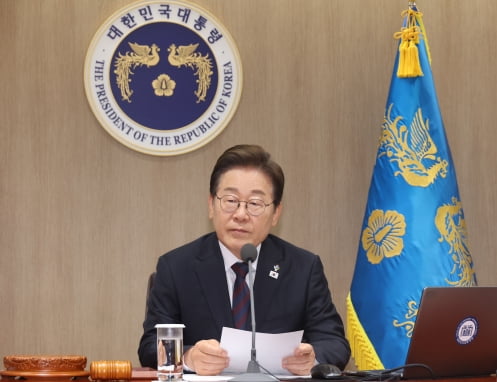 [단독] 주택가격 상승 예의주시 대통령실...김용범 실장 주재 긴급 점검회의 