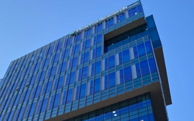 파마리서치, 인적분할 결의…지주회사 체제 전환 선언