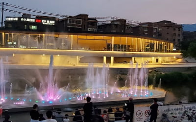 "북한산 경치 만화카페서 산멍·물멍"…우이천 수변테라스 16일 개장