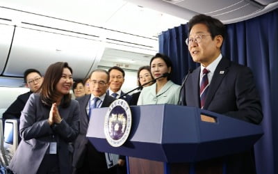 李 "민생지원금, 소비진작과 소득지원 측면 모두 고려해야"