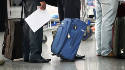 2억 들여 키워서 3억 날린다…한국 '탈출 러시'에 초비상