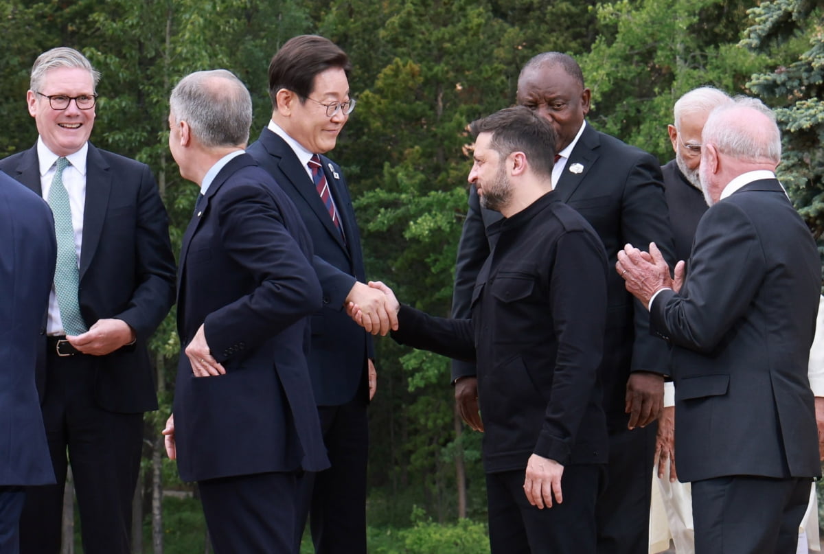 이재명 대통령, G7 정상회의 초청국 공식환영식 참석 [중림동사진관]