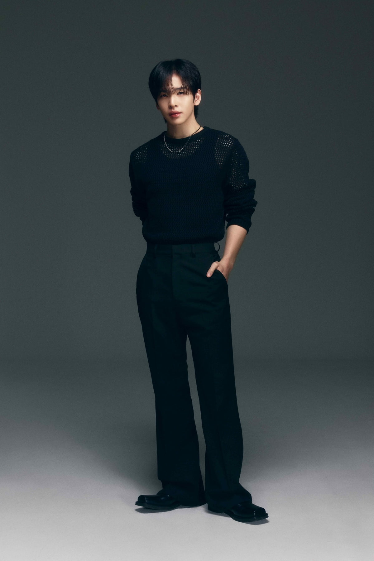 "포도알처럼 뭉쳐"…결속 다진 크래비티, 밀리언셀러를 향하여 [인터뷰+]
