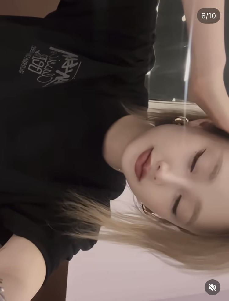 Yoon Seo-jin, Daughter of Actress Lee Sang-ah, Stuns with Doll-Like Beauty