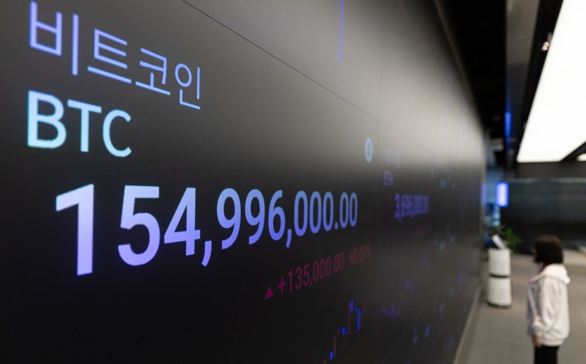 '신의 직장' 관두고 '코인판'으로…금융권 인재들 '이탈 러시'