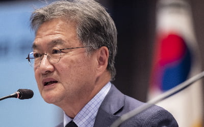 조셉 윤 "이란은 폭격, 북한은 협상…세상은 원래 불공평"