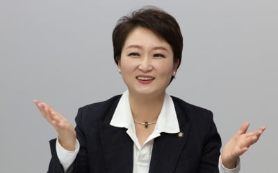 "대통령에 건의할 사안으로 정치하나"…이창용 공개 비판한 與 최고위원
