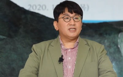 [단독] 방시혁 '사기적 부정거래' 영장 불청구…검경 '신경전'