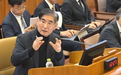 법원, 김용현 전 국방부 장관 보석 허가…"尹 등 관련자 연락 금지"