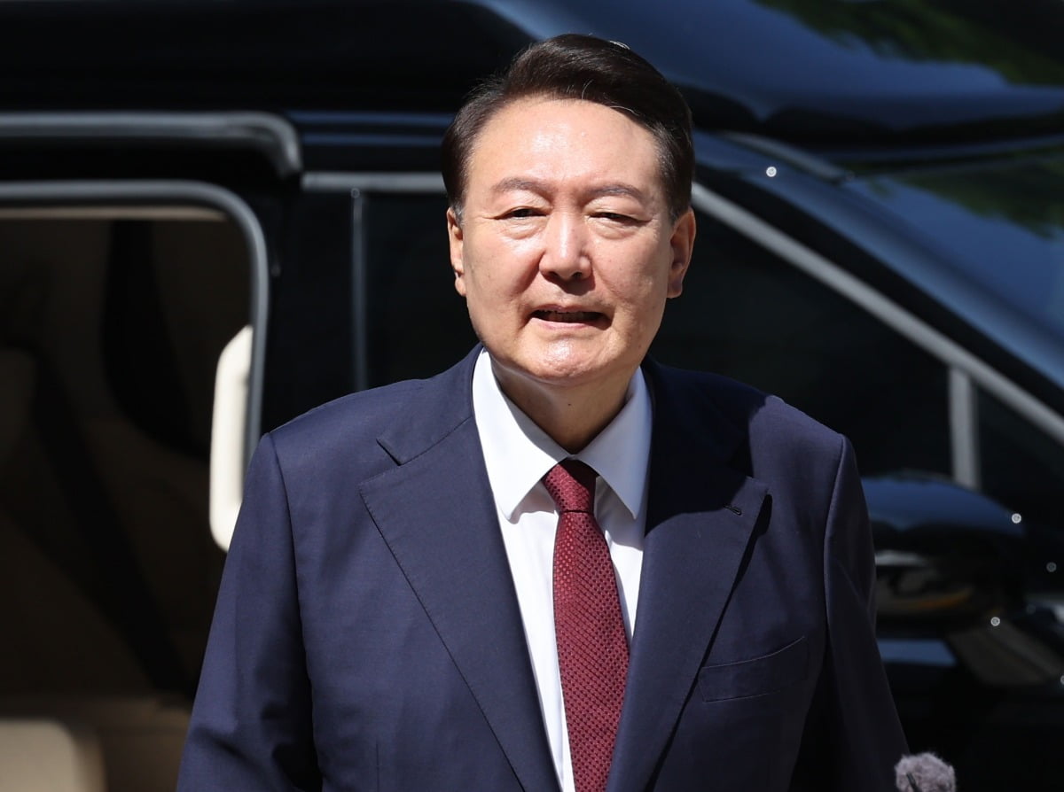 세 차례 출석 불응한 尹…경찰 "체포영장 없이 특검에 넘긴다"