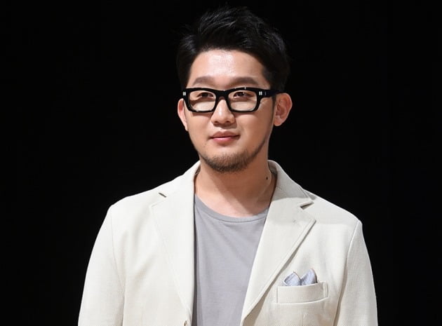어반자카파 박용인, 김치 판매 행정처분…"제조사 실수"