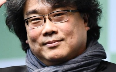 NYT '21세기 최고의 영화' 1위로 '기생충' 선정