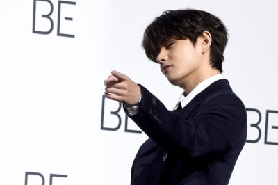 BTS 뷔도 팬이었다…박찬욱·윤여정까지 포착된 곳 어디길래