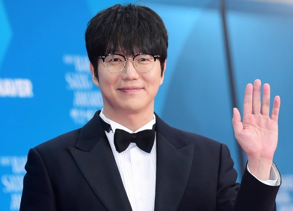 성시경 "스태프 안 바꿔"…먹방 대박난 '212만 유튜브' 무슨 일?