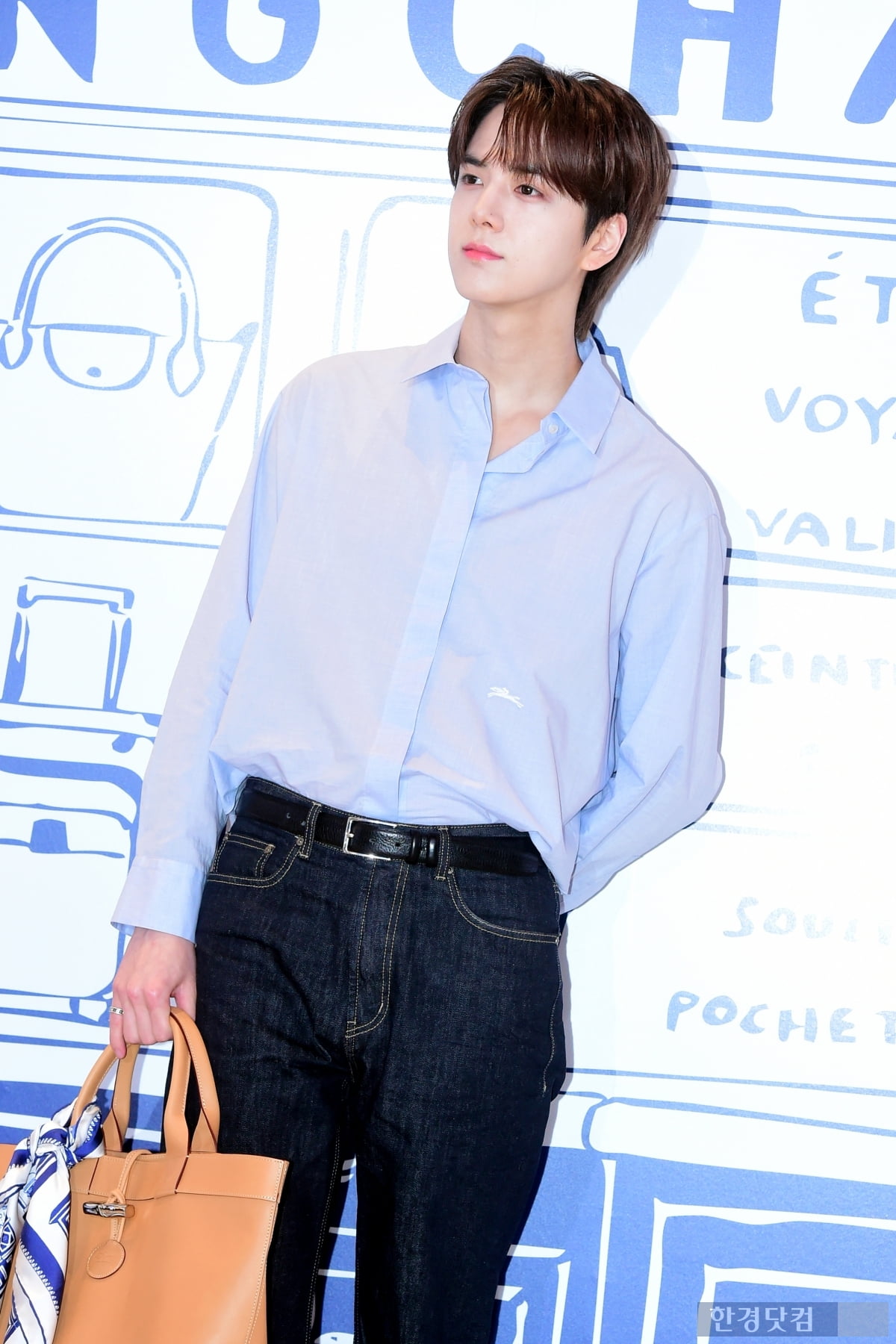 [포토] 더보이즈 영훈, '팬들 반하게 만드는 멋진 모습'