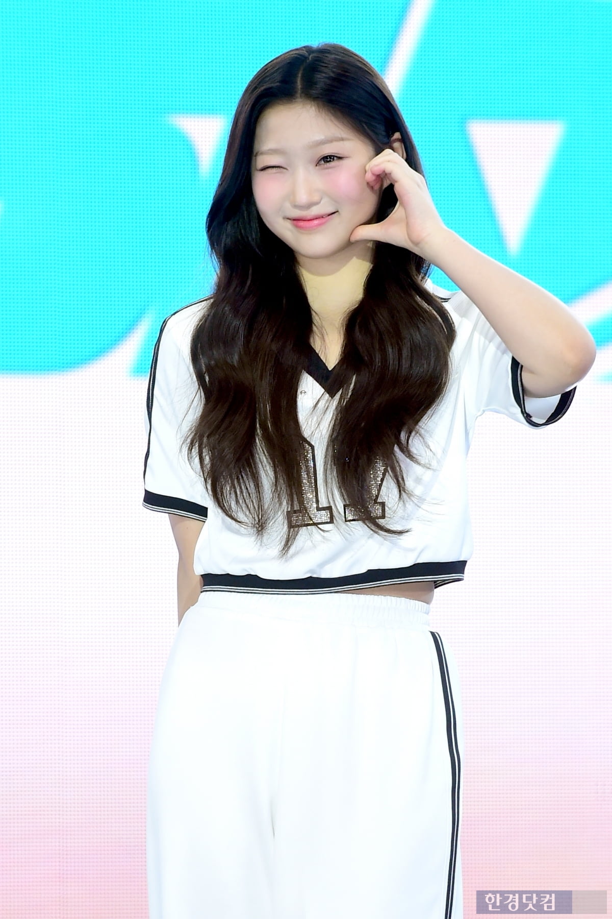 [포토] 유스피어 로아, '예쁘게 웃는 모습이 사랑스러워~'