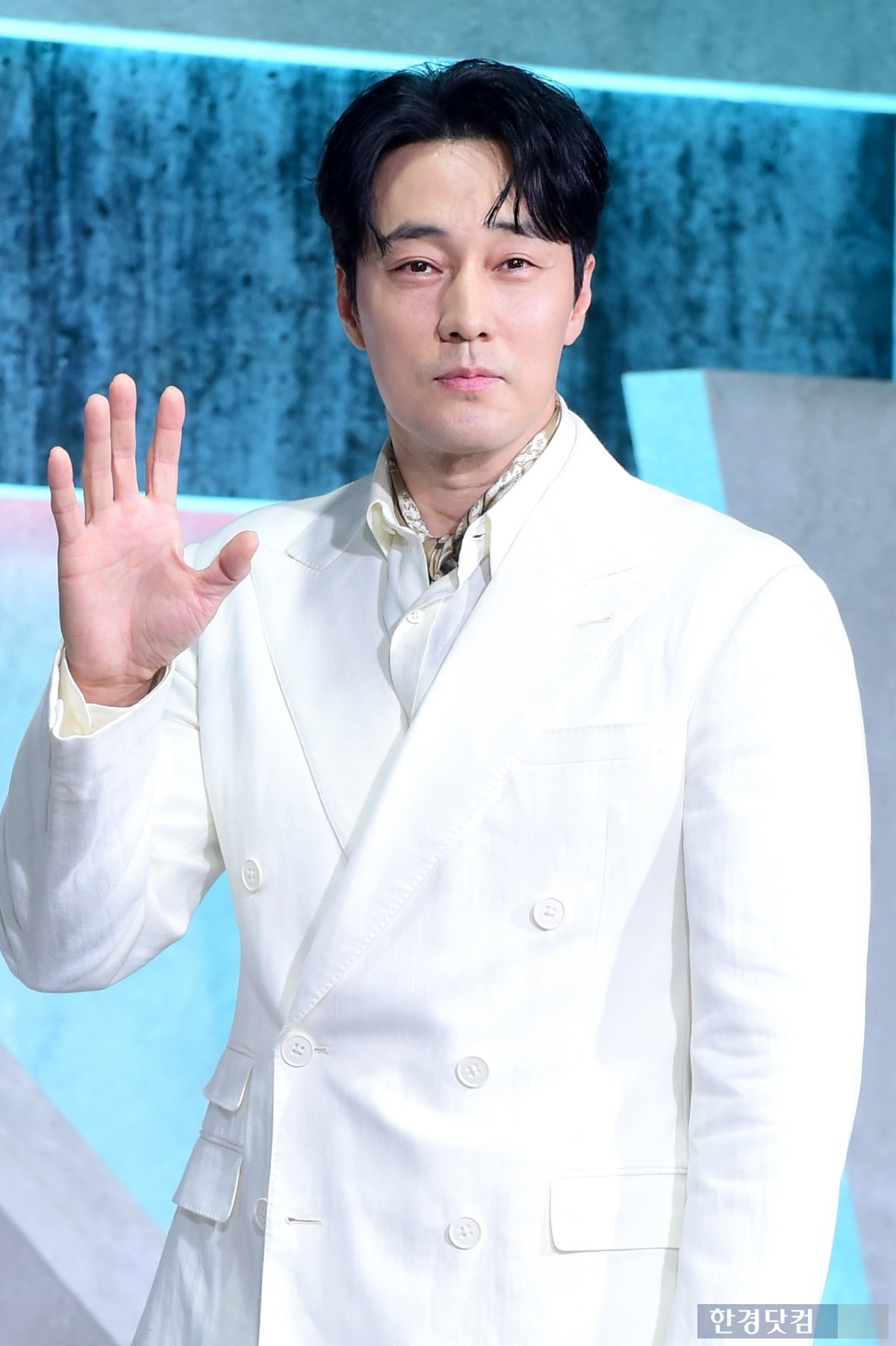 [포토] 소지섭, '순백의 슈트가 잘 어울리는 남자'