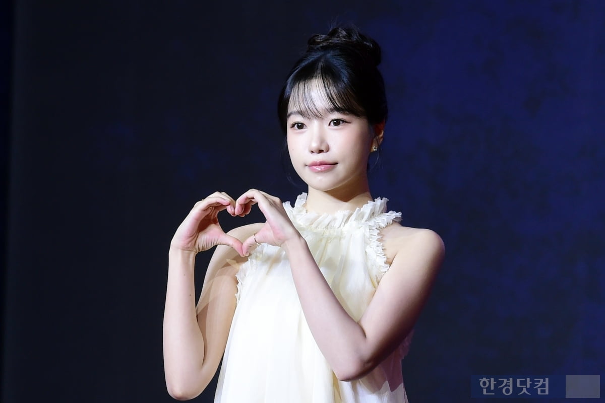 [포토] 조유리, '러블리한 모습에 눈길~'