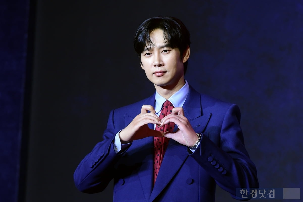 [포토] 박성훈, '멋진 모습에 눈길~'