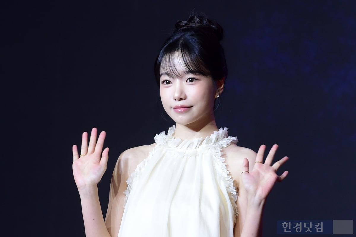 [포토] 조유리, '러블리한 모습에 눈길~'