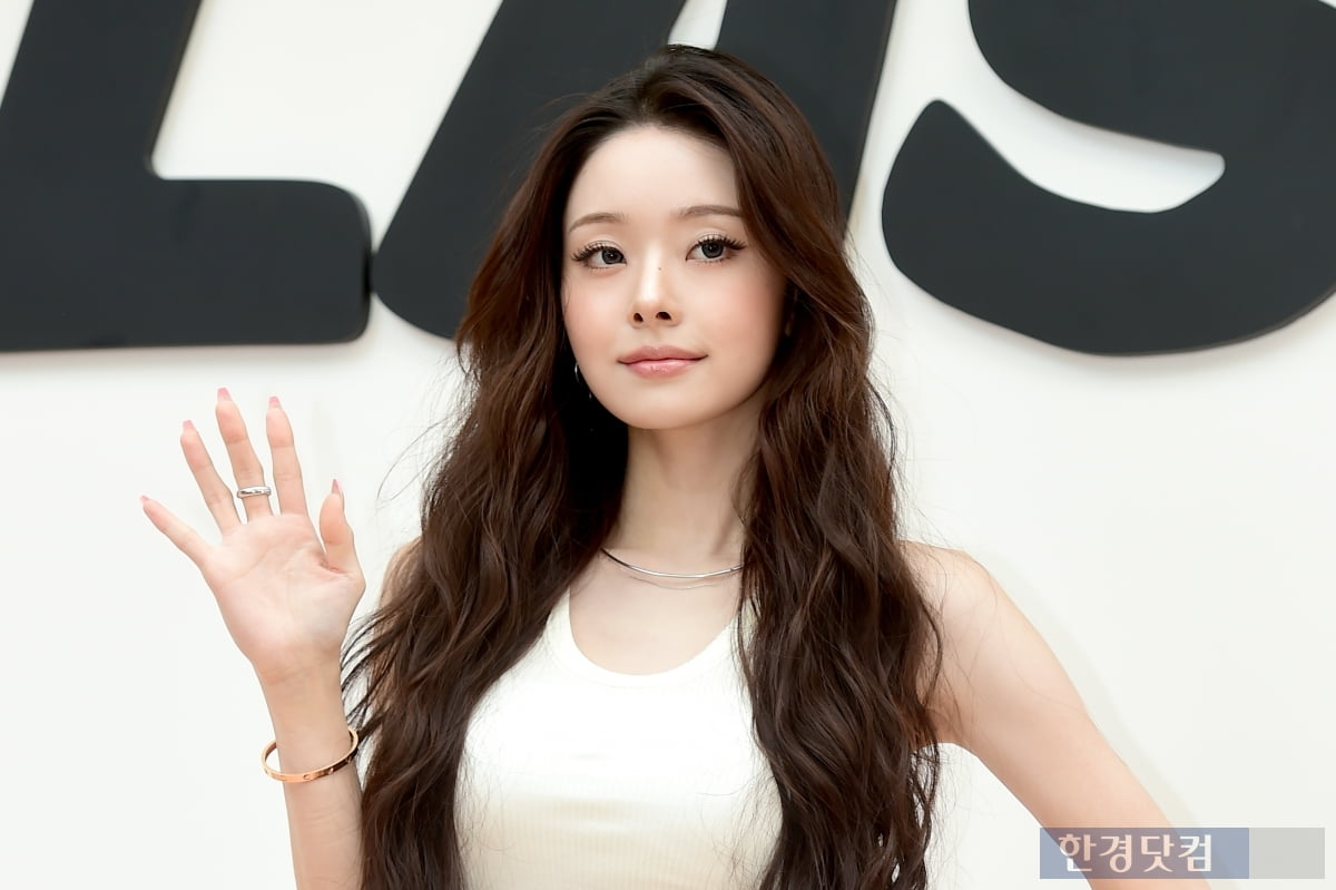 [포토] 프리지아, '시선 싹쓸이하는 아름다운 자태'