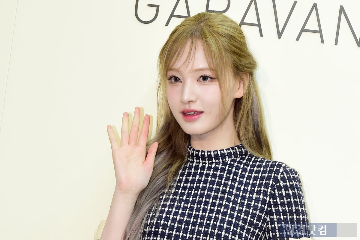[포토] 아이브 리즈, '날이 갈수록 점점 예뻐지네~'