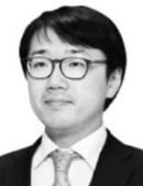 [차장 칼럼] 누가 대통령의 발목을 잡나