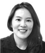 [데스크 칼럼] 누구를 위해 대형마트 문을 닫나