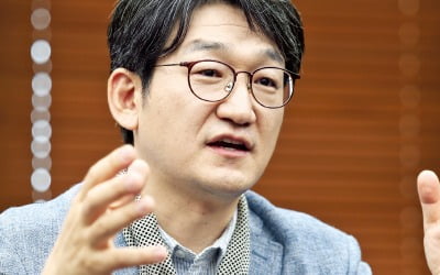 "젊은 음악가에겐 레슨 백번 보다 공연 한번이 낫죠"