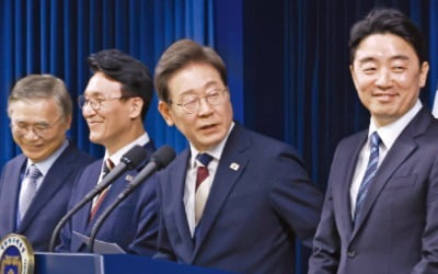 비서실장에 '대선 총괄' 강훈식…'미국통' 위성락, 실리외교 이끈다