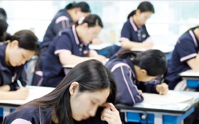 [사진으로 보는 세상] "모의평가도 실전 수능처럼"