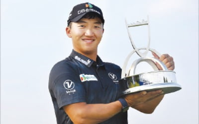 '스크린 왕' 김홍택…부산 필드도 제패