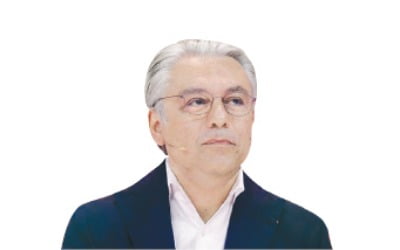 르노 부활시킨 데 메오, 구찌 '구원투수'로