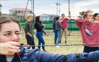 제주 유수암마을, 천혜의 자연환경 매력…목공·활쏘기 등 인기