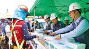 롯데건설, 혹서기 현장근로자 지원